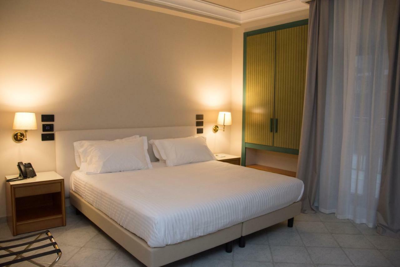Hotel Commercio Battipaglia Exterior photo
